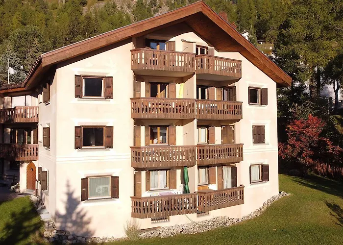 Chesa Blais * 蓬特雷西纳